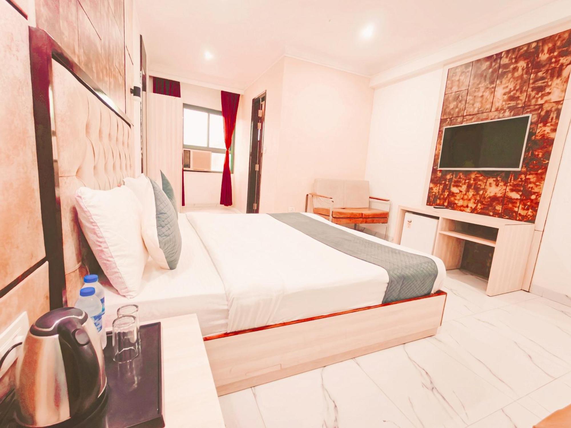 Hotel The Almora By Rs Global Near By Delhi International Airport With - Free Airport Drop Neu-Delhi Exterior foto