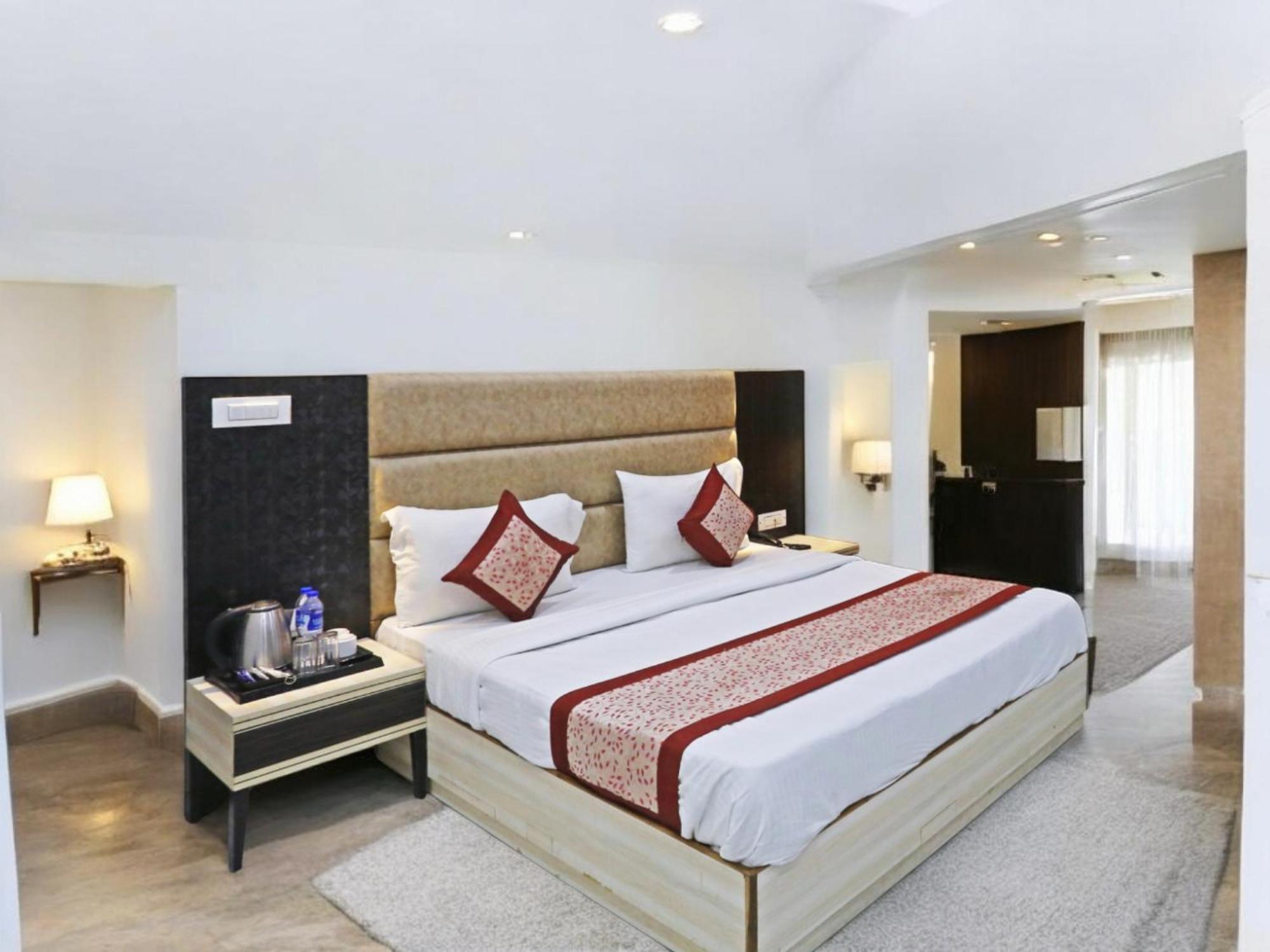 Hotel The Almora By Rs Global Near By Delhi International Airport With - Free Airport Drop Neu-Delhi Exterior foto