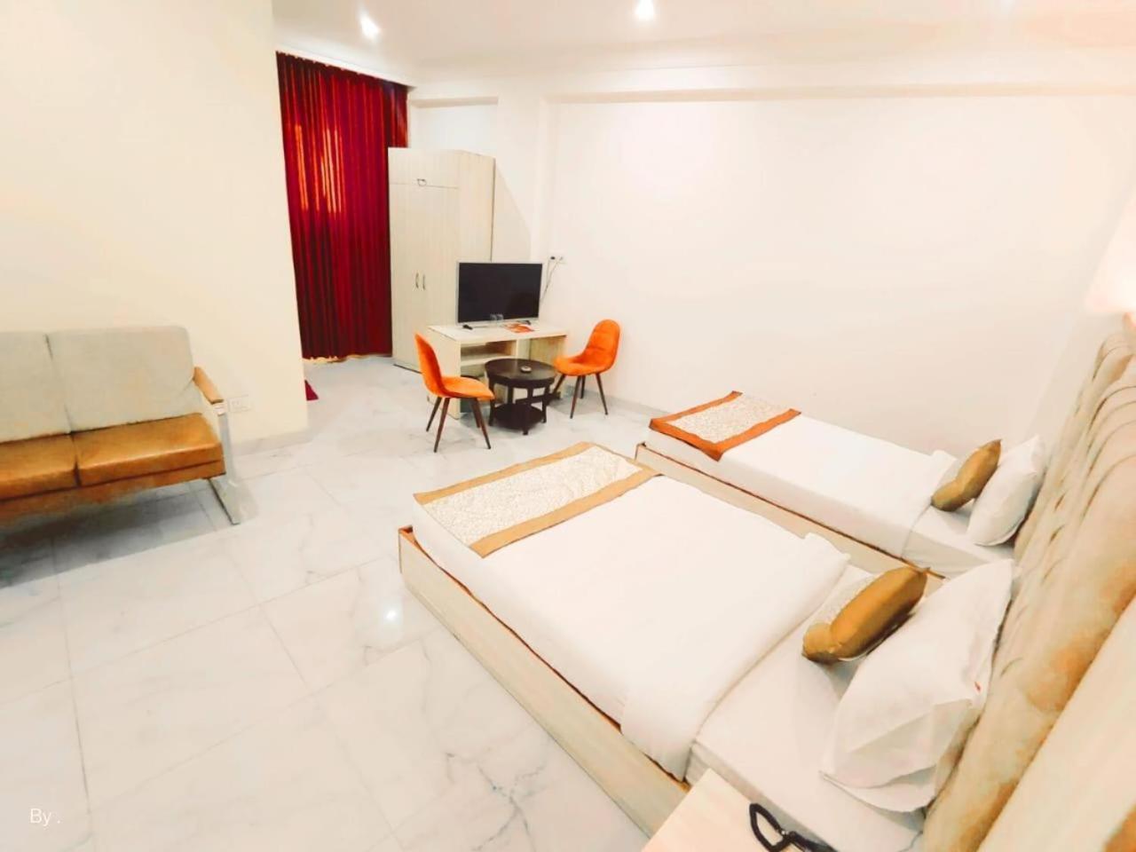 Hotel The Almora By Rs Global Near By Delhi International Airport With - Free Airport Drop Neu-Delhi Exterior foto