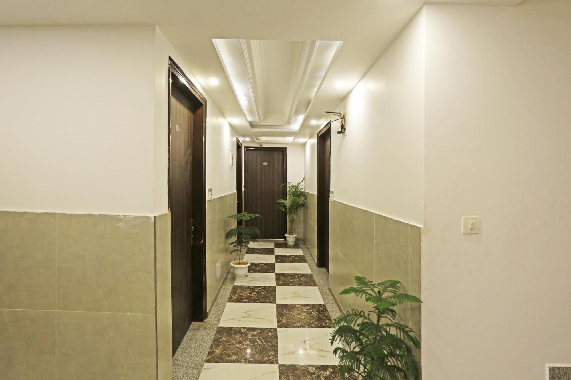 Hotel The Almora By Rs Global Near By Delhi International Airport With - Free Airport Drop Neu-Delhi Exterior foto