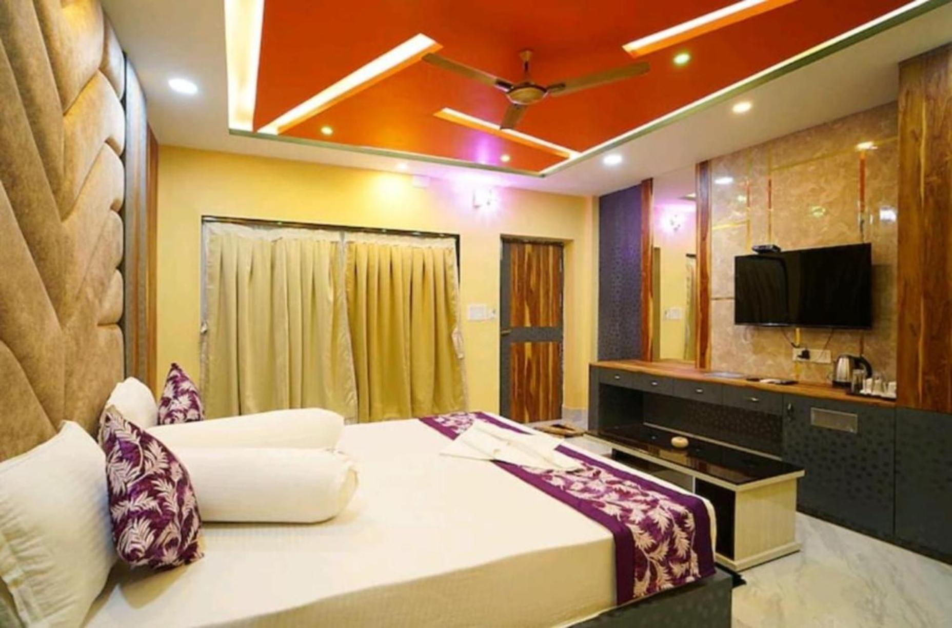 Hotel The Almora By Rs Global Near By Delhi International Airport With - Free Airport Drop Neu-Delhi Exterior foto
