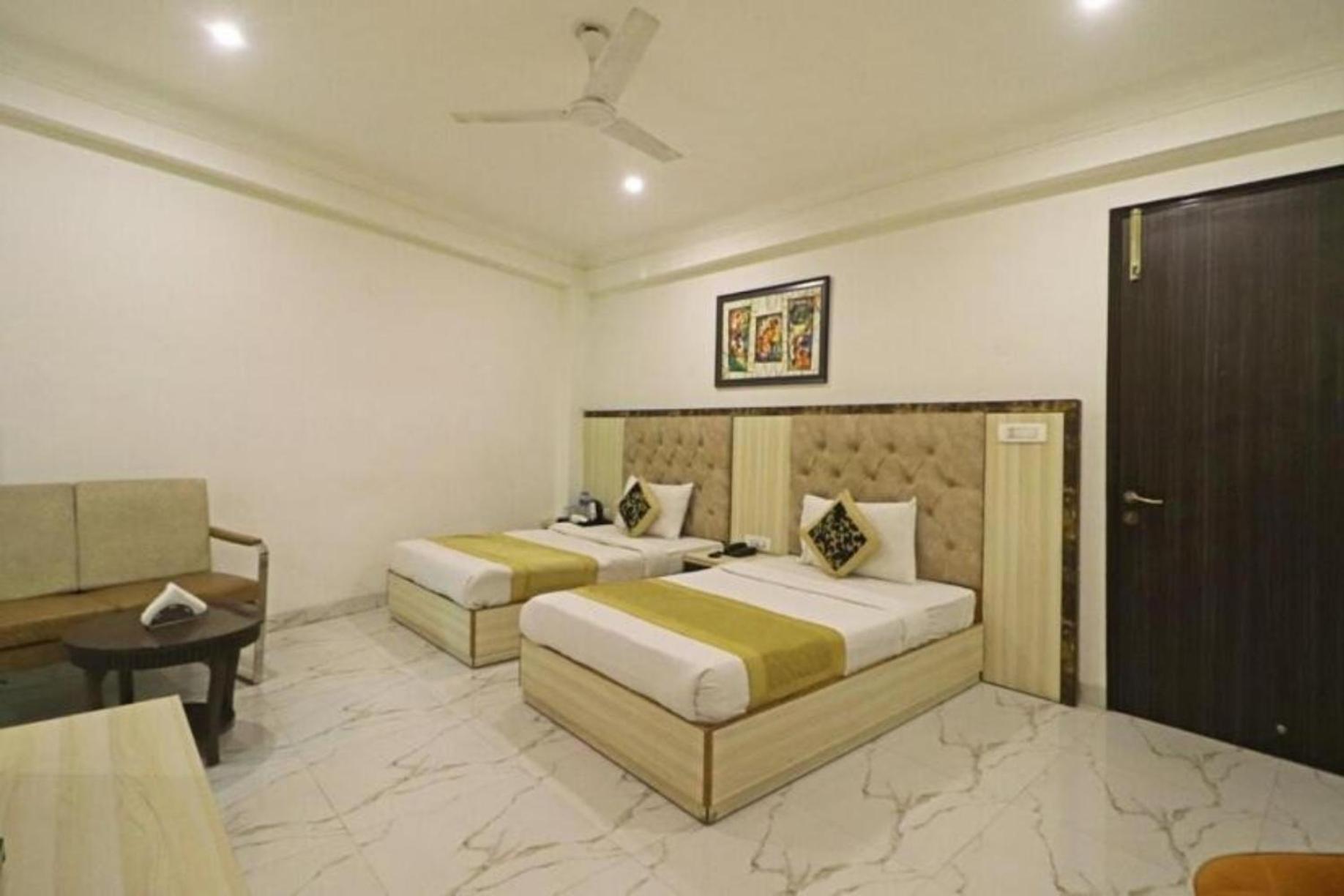Hotel The Almora By Rs Global Near By Delhi International Airport With - Free Airport Drop Neu-Delhi Exterior foto
